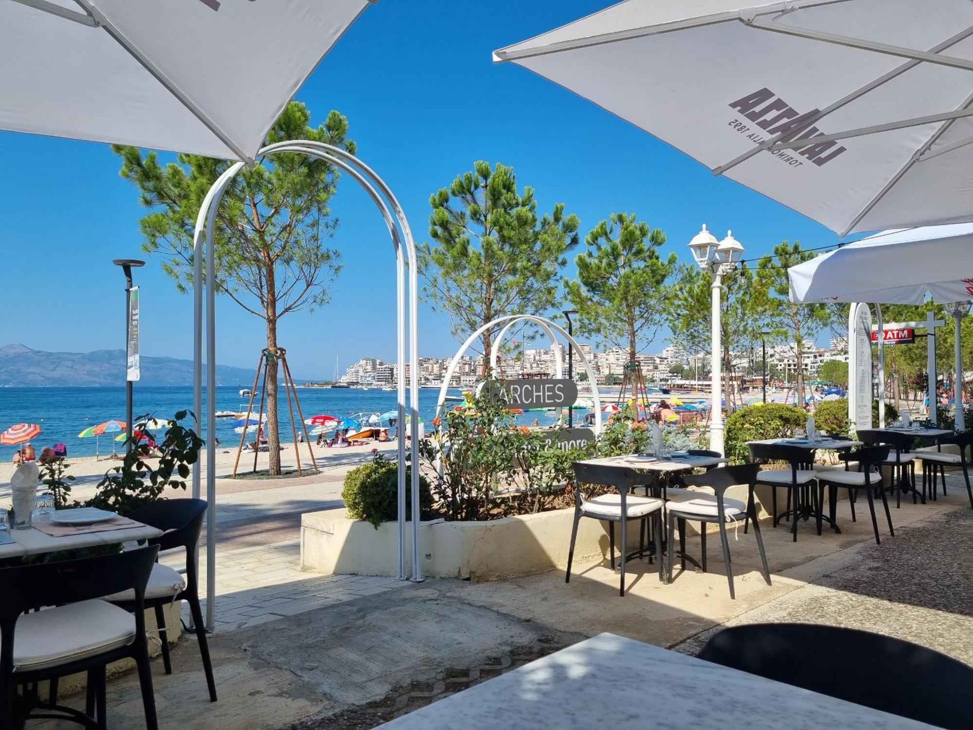 Saint Tropez Apartment Sarandë 外观 照片