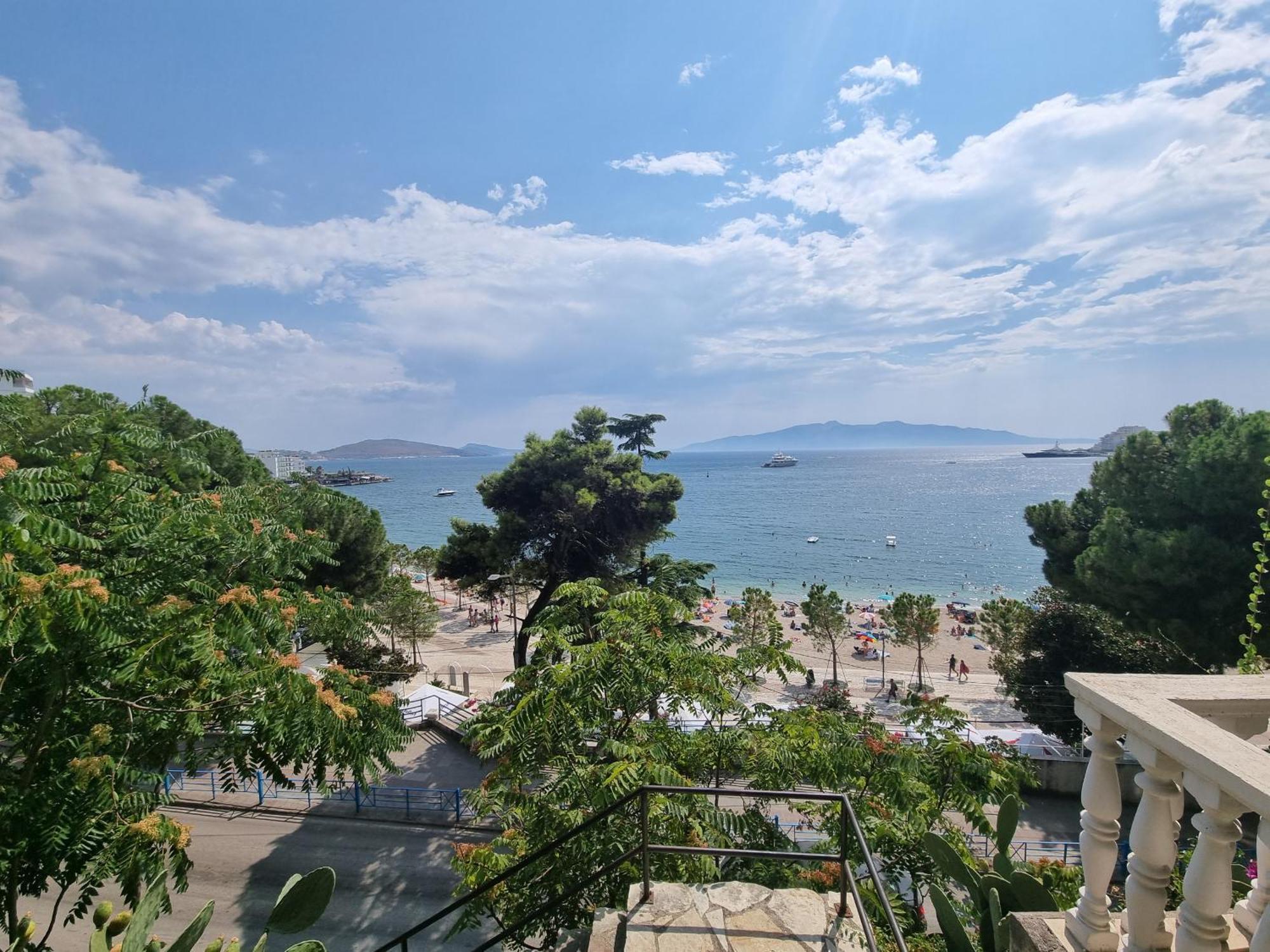 Saint Tropez Apartment Sarandë 外观 照片
